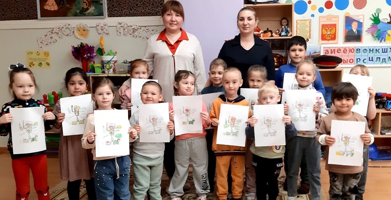 Детские рисунки о правилах дорожного движения