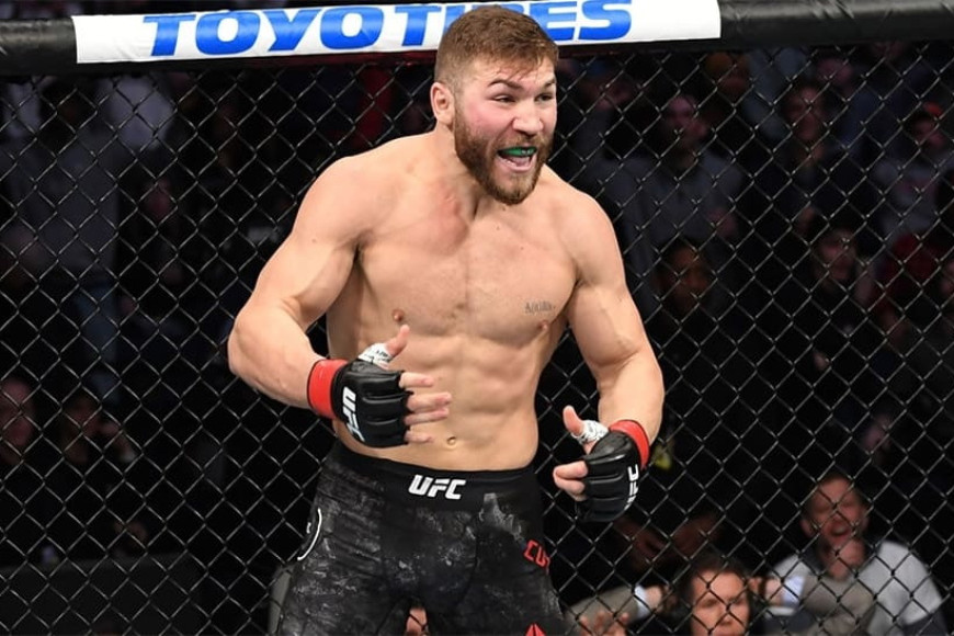 Боец из Молдовы одержал победу на турнире UFC