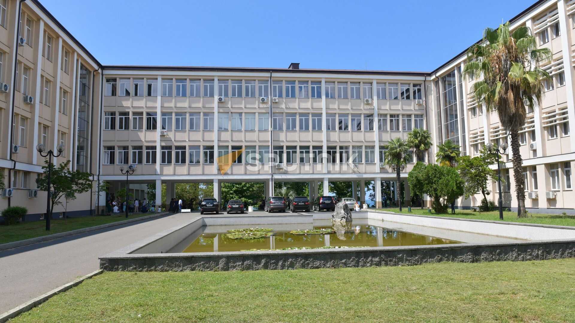 Вступительные экзамены в АГУ - Sputnik Абхазия, 1920, 04.11.2025