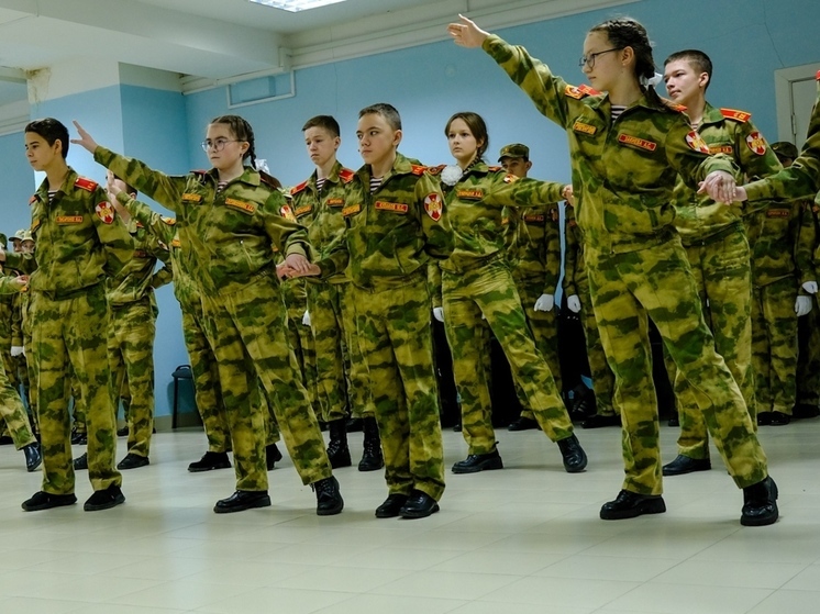 В Йошкар-Оле учащиеся подшефного класса Росгвардии принесли торжественную клятву на верность Отечеству