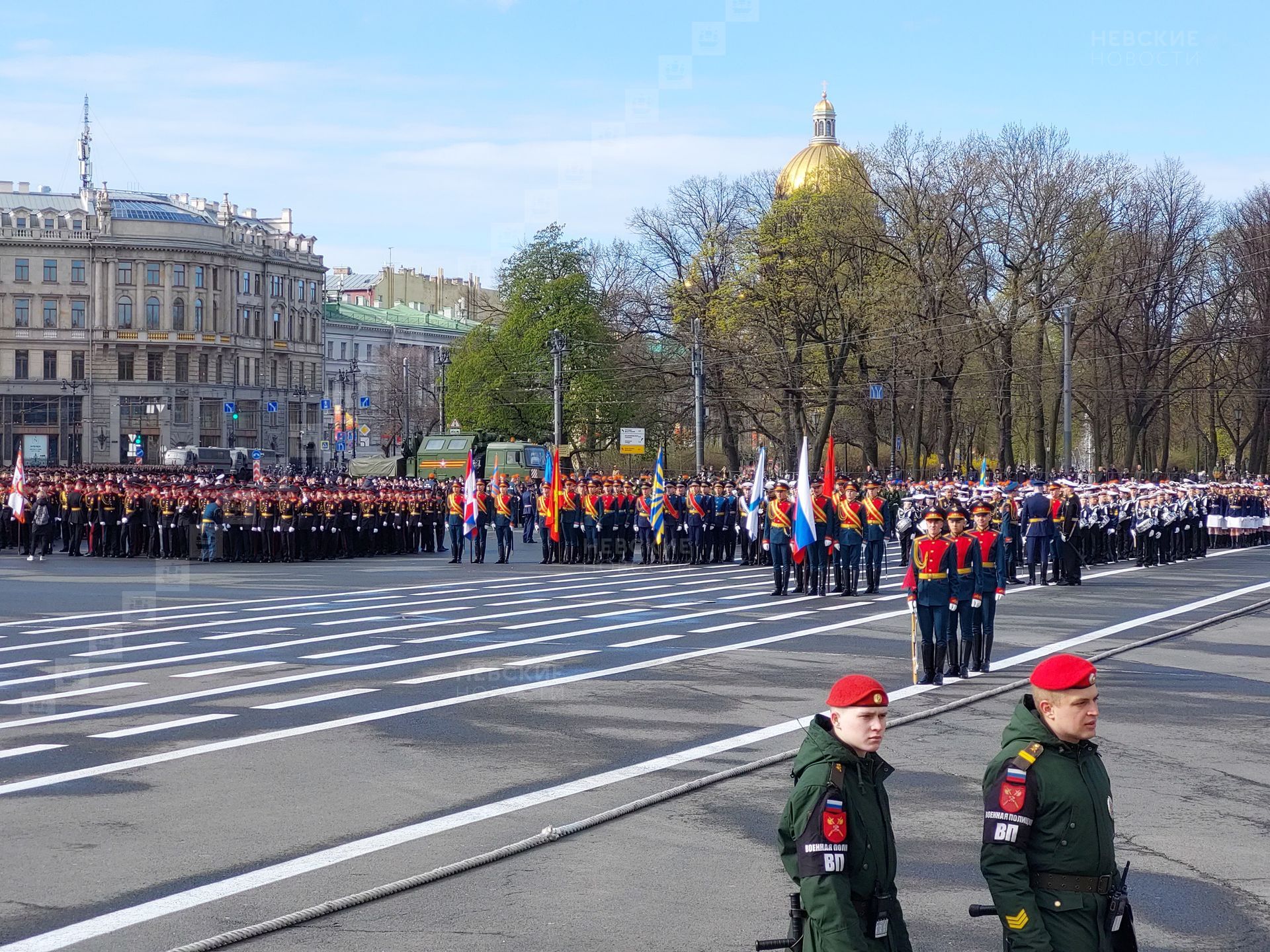 Парад 9 мая спб. Парад на Дворцовой площади 2023. Парад 9 мая. День Победы парад. Парад 9 мая в Санкт-Петербурге.