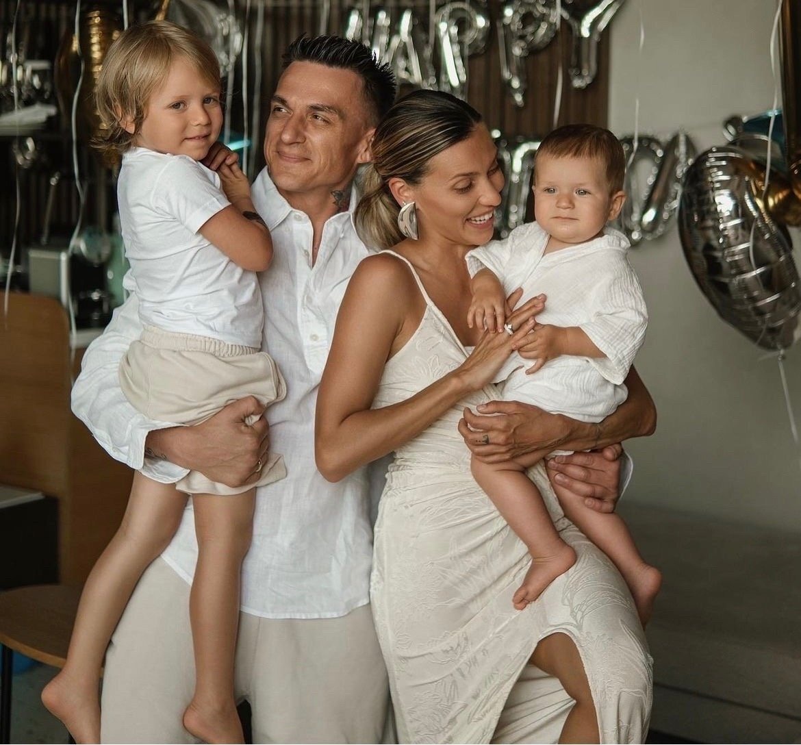 Жизнь после: Агата Муцениеце, Надежда Михалкова и другие звёзды, открыто говорившие о постродовой депрессии