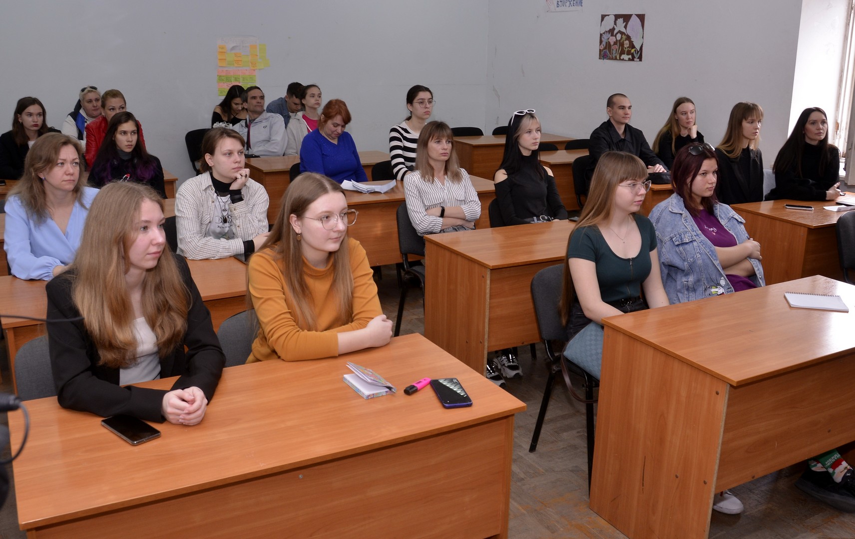 Абитуриент мгу. Город под МГУ. Абитуриент.