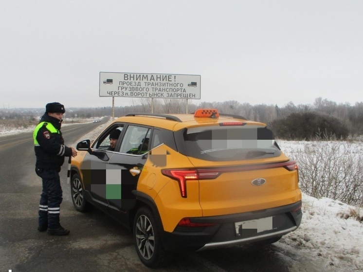 В семи калужских городах проверили таксистов