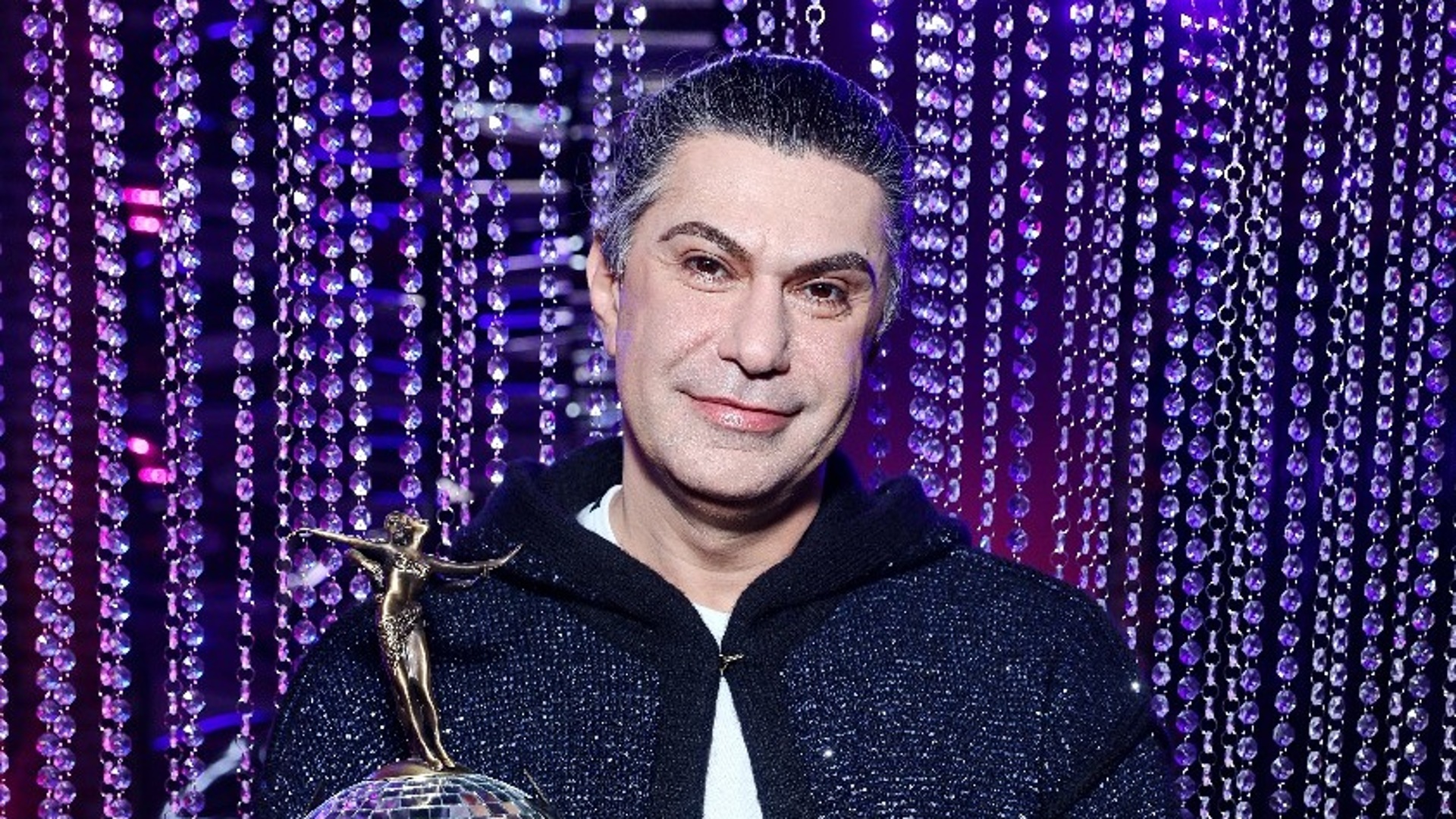 николай цискаридзе шоу танцы со звездами. цискаридзе танцы со звездами. танцы со звездами цискаридзе в жюри. танцы со звездами 2022 жюри. жюри николай цискаридзе танцы со звездами.