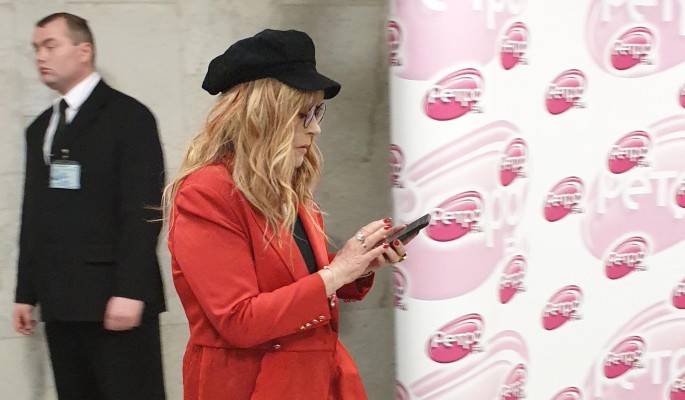 Побег, которому нет конца: критик Соседов слил новое тайное убежище Пугачевой