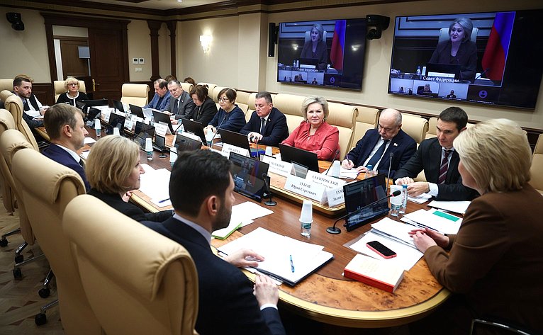 Круглый стол Комитета СФ по науке, образованию и культуре на тему «Научно-технологический потенциал субъектов РФ: возможности развития и перспективы использования»