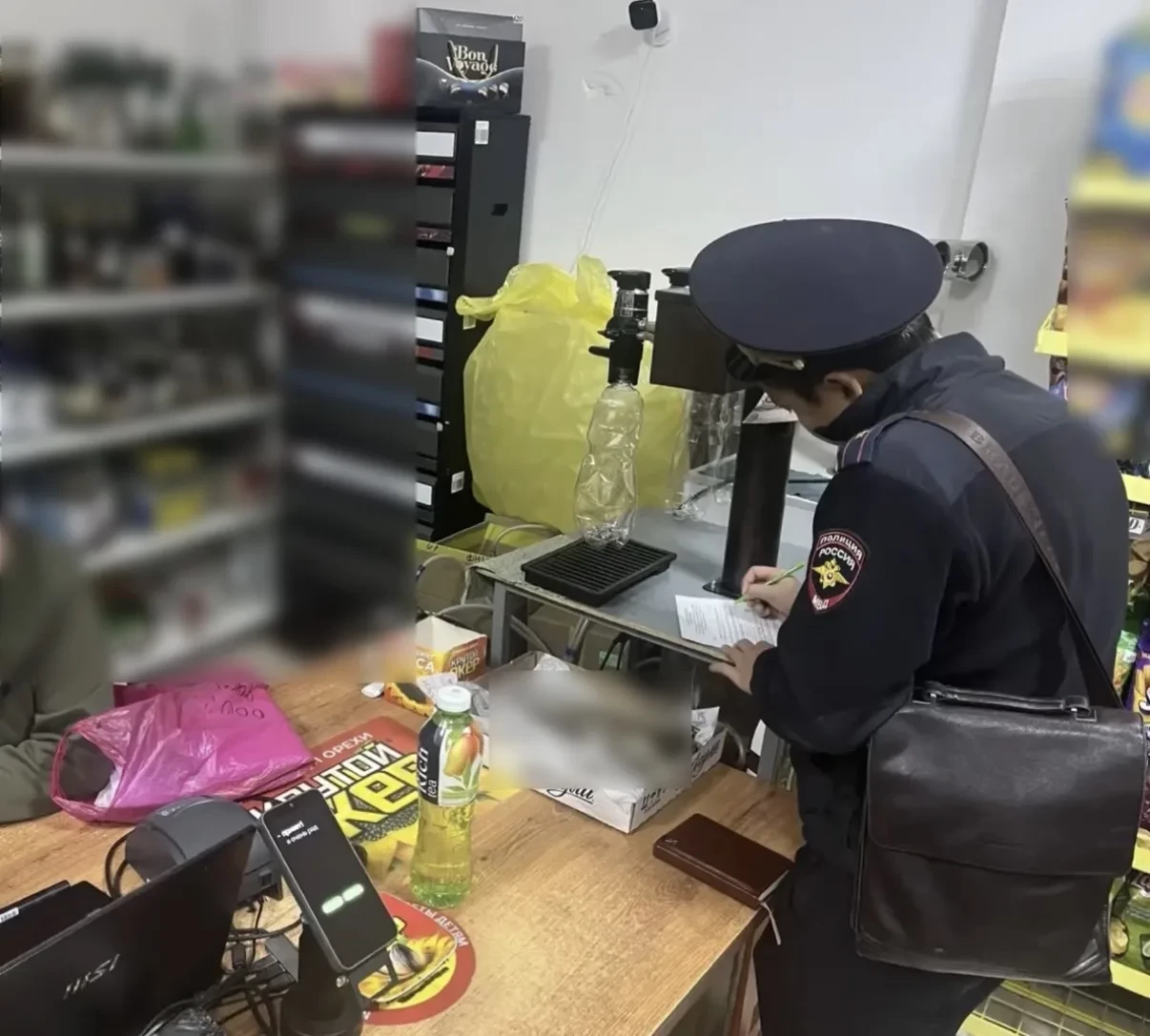 В Элисте пресекли продажу алкоголя в ночное время.