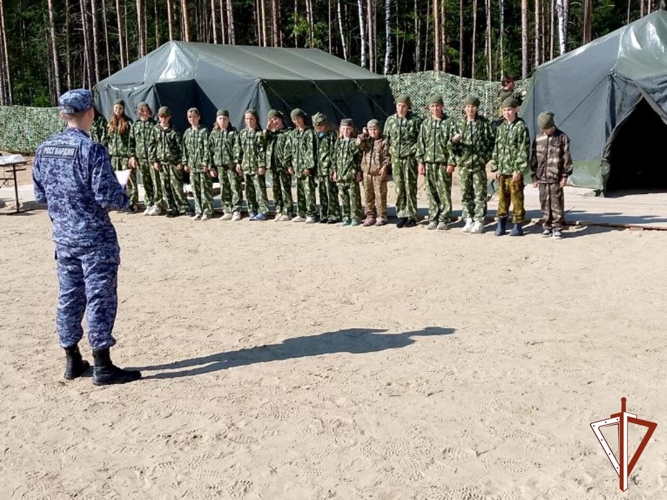 В Югре Росгвардия проводит памятные мероприятия, посвященные Герою Российской Федерации Александру Бузину