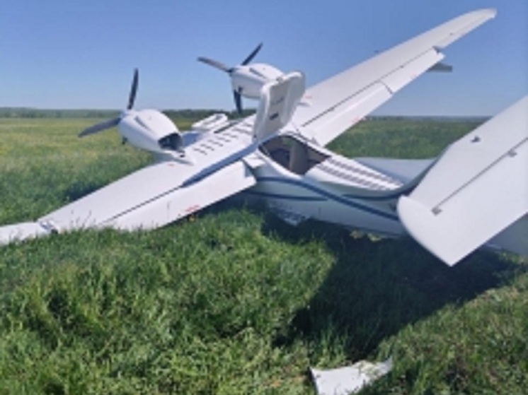 Следователи занялись инцидентом с самолетом в аэропорту Калуги