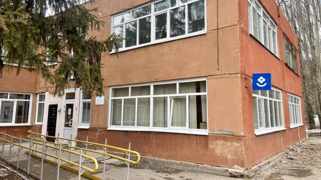 В Омске начался капитальный ремонт в детской поликлинике № 2