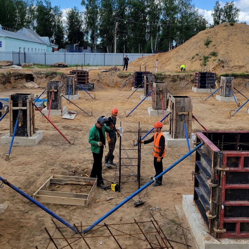 В Киржаче подрядчик приступил к заливке фундамента будущего стадиона «Торпедо»