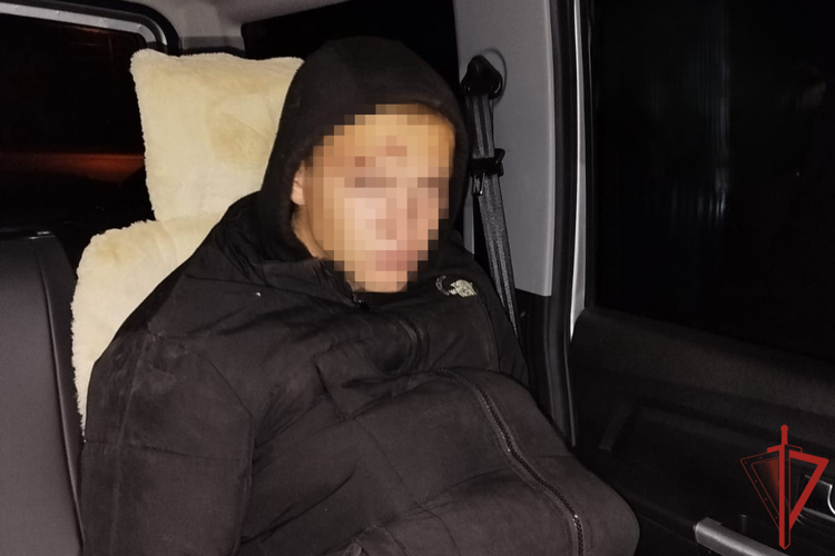 В Хабаровске сотрудники Росгвардии по горячим следам задержали мужчину, подозреваемого в краже из аптеки