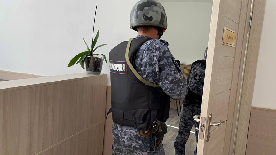 Сотрудники Росгвардии приняли участие во всероссийских антитеррористических учениях в Челябинской области