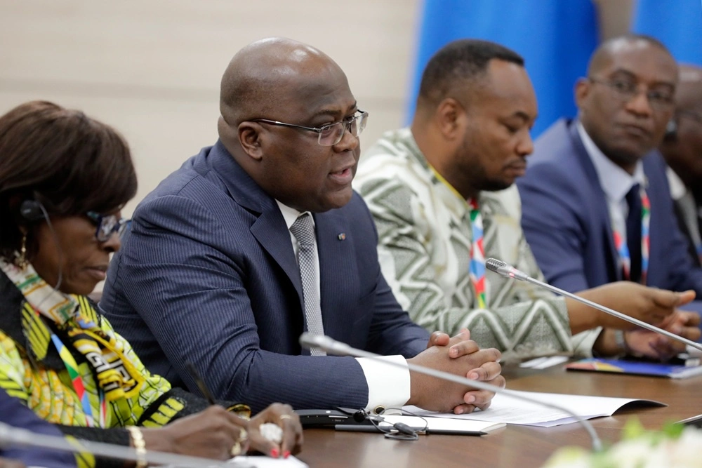 Президент Демократической Республики Конго Феликс Чисекеди (второй слева).