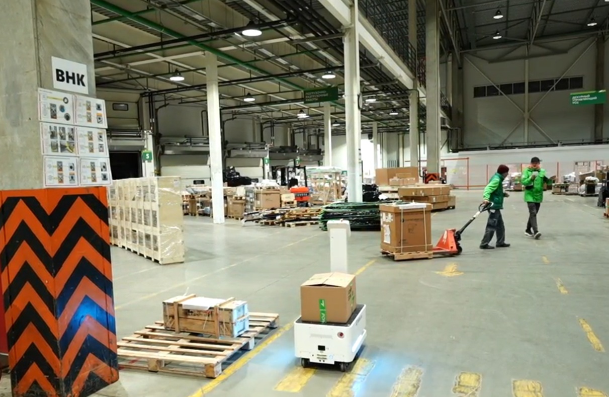 Как сервисные роботы меняют правила игры в бизнесе