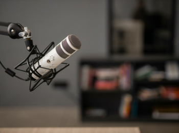 В Литве сигнал русскоязычного радио полностью перекрыл местный - начато расследование