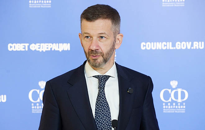 После завершения Дней Чукотки губернатор поблагодарил сенаторов за внимание к региону и оказанную поддержку. ФОТО: ПРЕСС-СЛУЖБА СОВЕТА ФЕДЕРАЦИИ