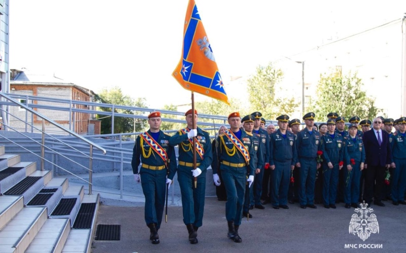 В Республике Бурятия открыли памятник пожарным и спасателям