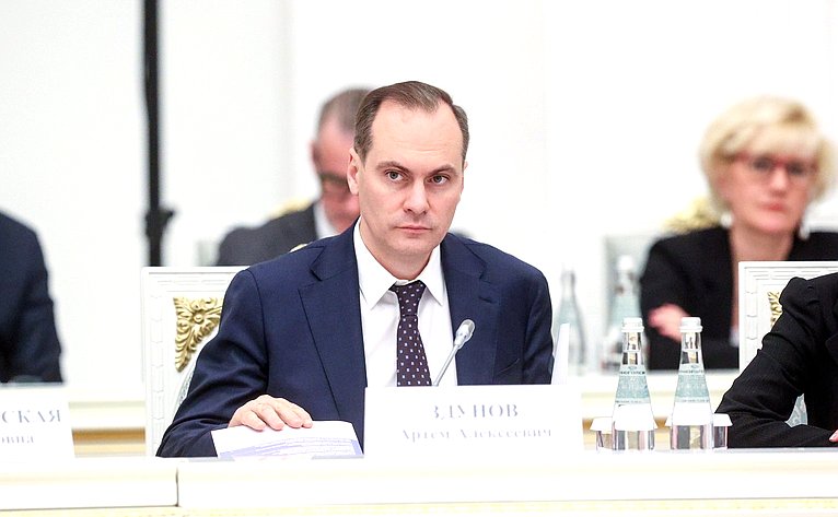 Заседание Совета при Президенте Российской Федерации по реализации государственной демографической и семейной политики