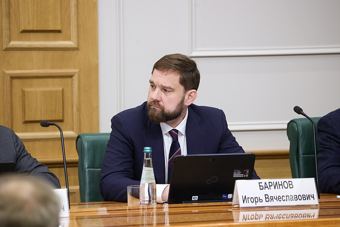 глава федерального агентства по делам национальностей игорь баринов