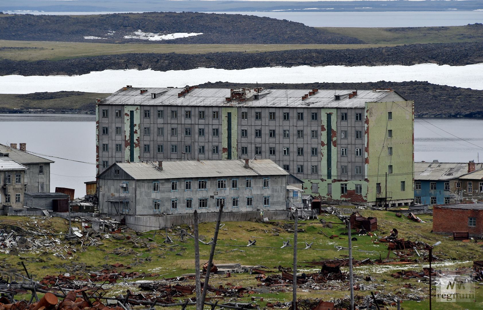 Диксон фото. Арктика Диксон. Диксон посёлок городского типа. Северный город России Диксон. Диксон посёлок 1950.