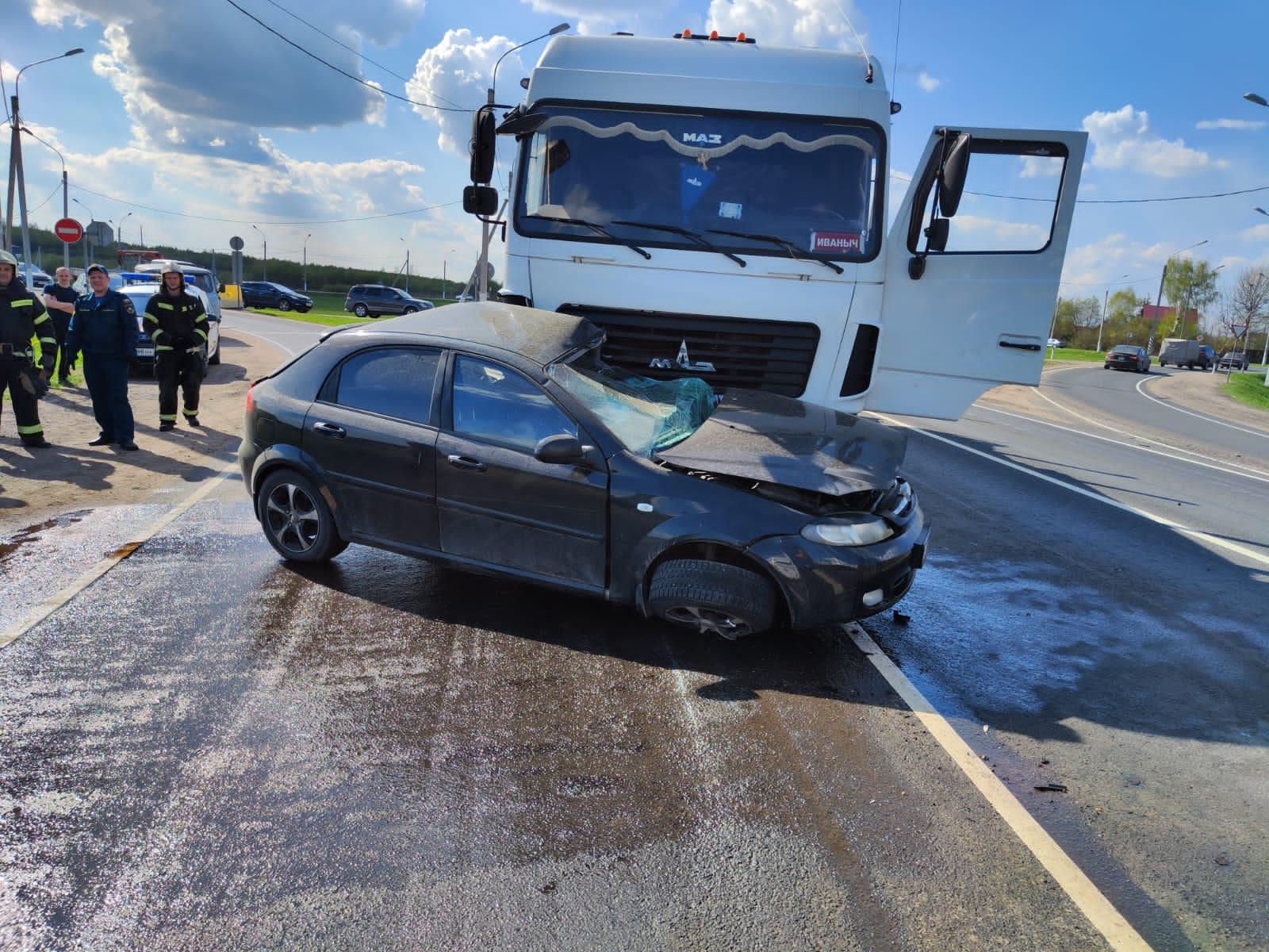 водители каких автомобилей не нарушили