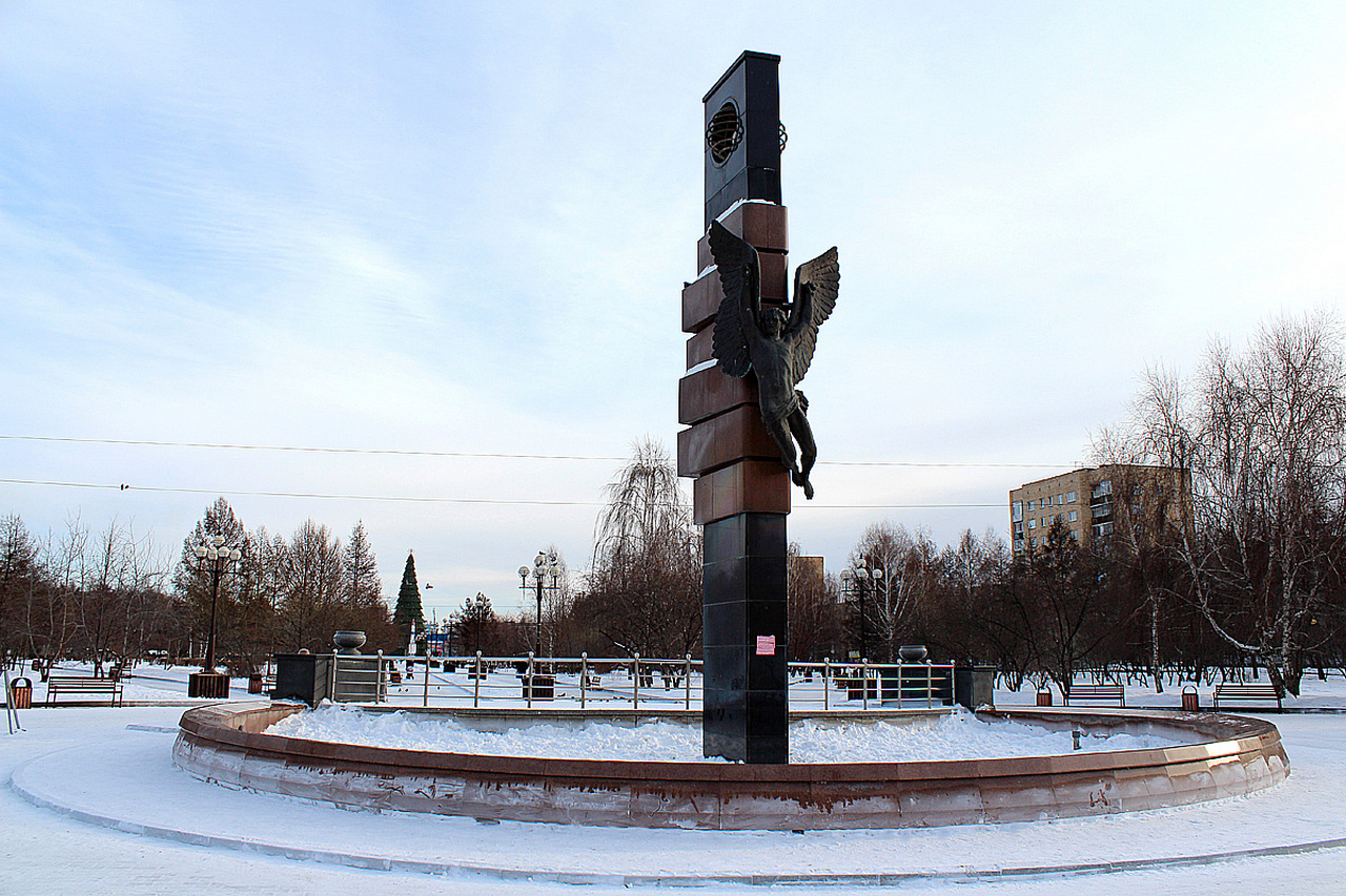сквер космонавтов советский район красноярск. парк космонавтов ртищево. сквер космонавтики. сквер космонавтики красноярск.