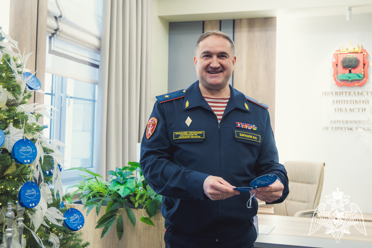 К акции «Ёлка желаний 2025» присоединился начальник Управления Росгвардии по Липецкой области