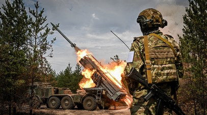 Пуск ракет РСЗО «Ураган»