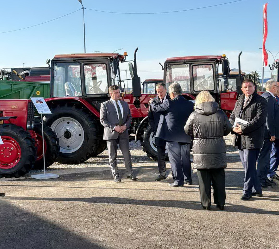 «Эстафету юбилейного огня» приняли на площадке «Бобруйскагромаш»
