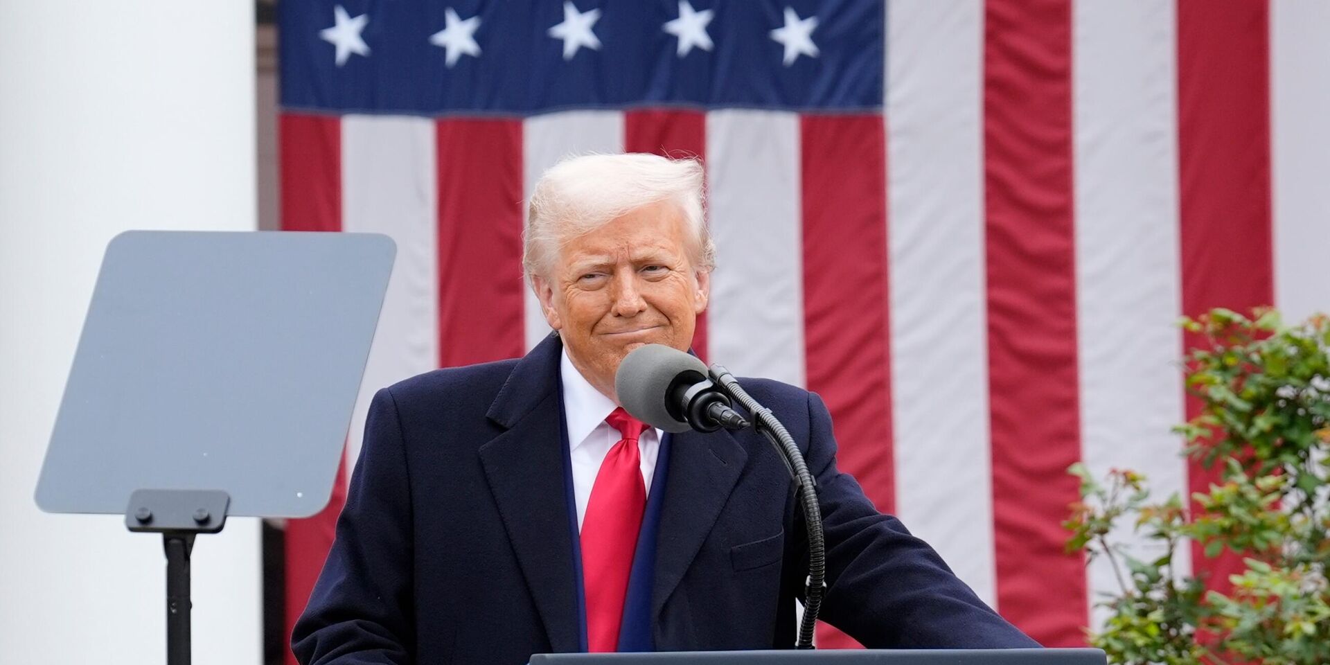 Президент США Трамп объявил о введении пошлин на продукцию других стран 2 апреля 2025 года - ИноСМИ, 1920, 25.04.2025