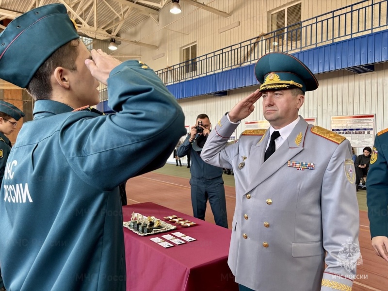 Сургутские школьники стали частью команды МЧС России
