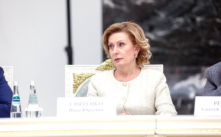 Инна Святенко