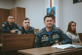 На кафедре пожаротушения и аварийно-спасательных работ прошел научный круглый стол 