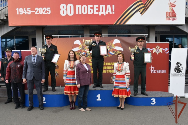 В Удмуртии завершился чемпионат Росгвардии по летнему офицерскому троеборью (видео)