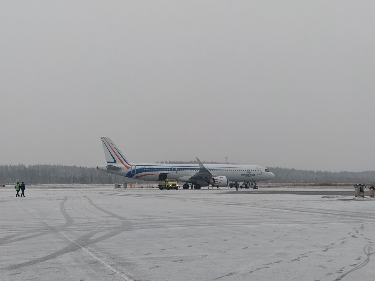 Самолет москва мурманск