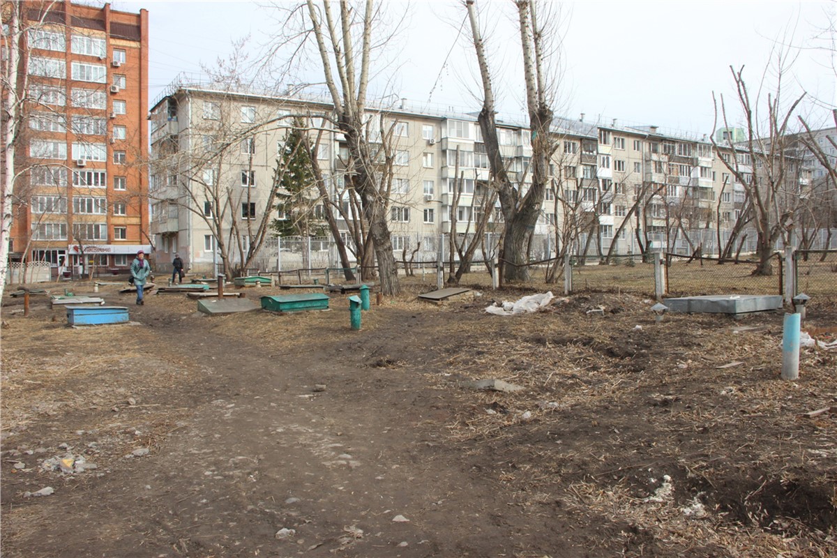 Фото на менжинского. Менжинского 13. Улица Менжинского Красноярск. Менжинского 36.