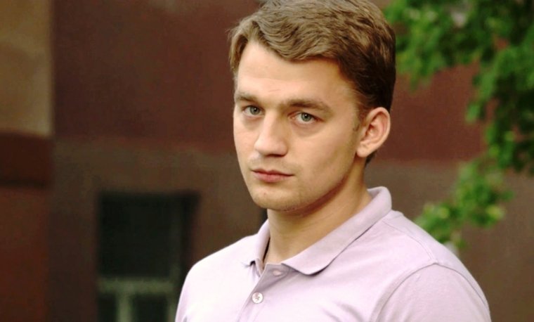 Артист год работал с логопедом, чтобы его приняли в театральный