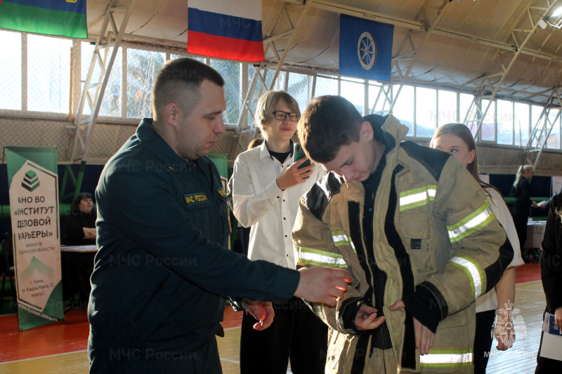 В Ялуторовске состоялась ярмарка учебных мест