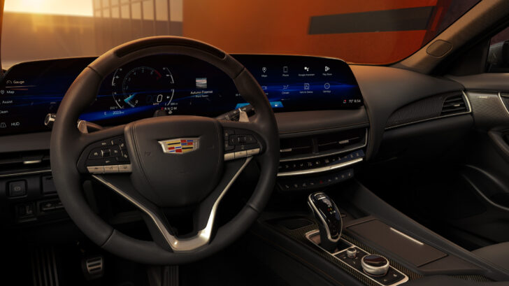 Cadillac CT5 2025