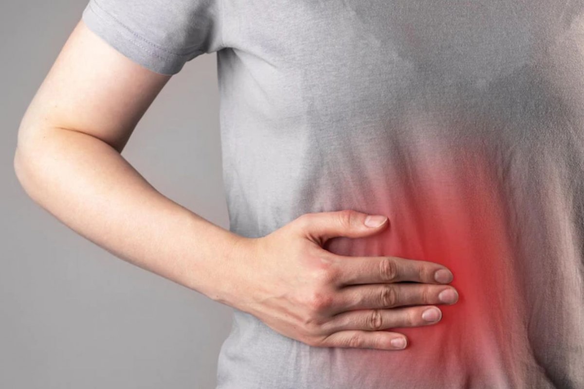 болит печень фото