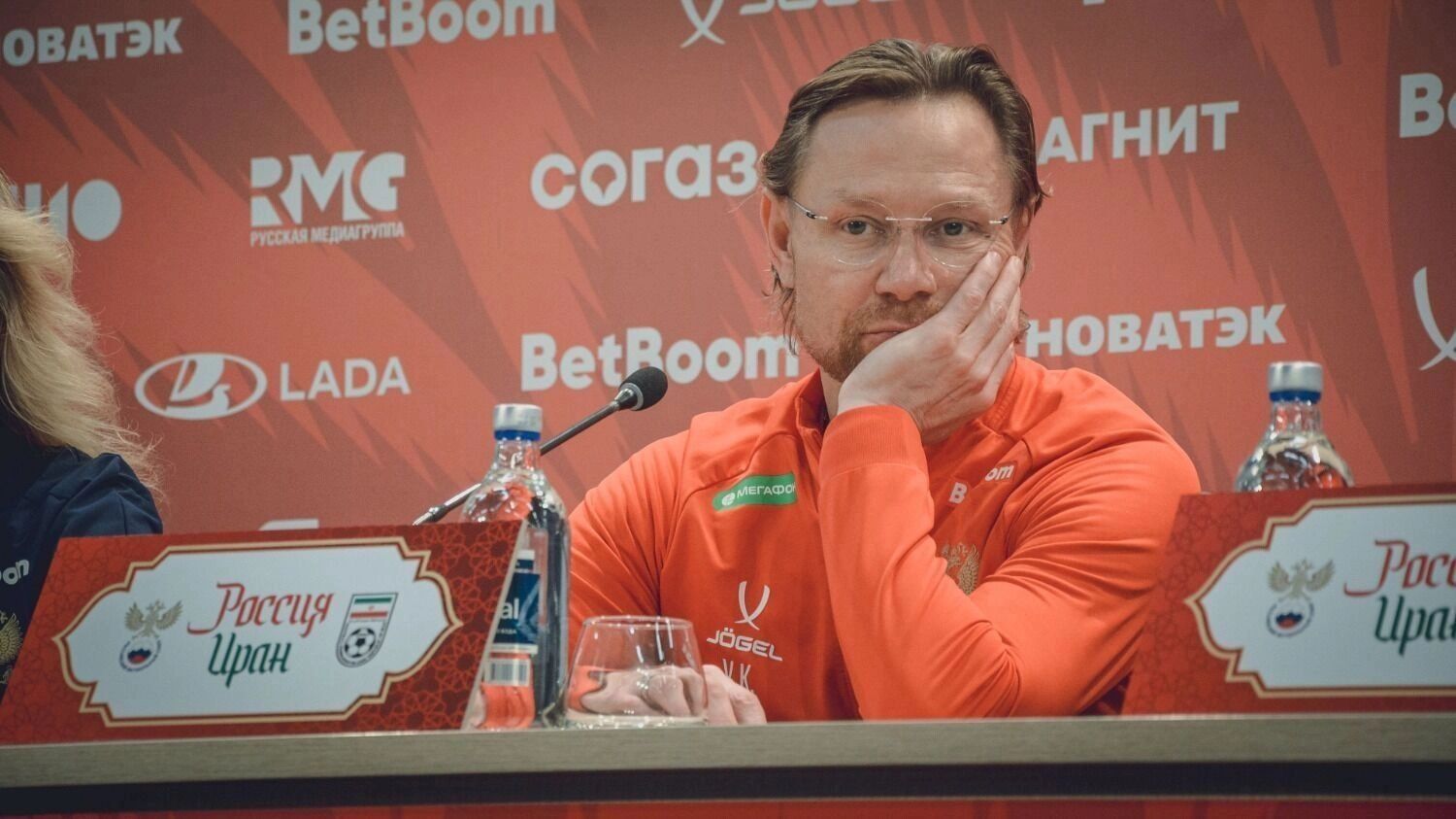 Валерий Карпин