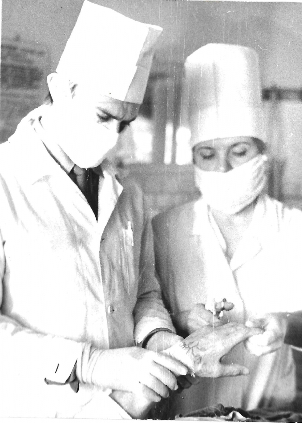 Светлане Пилипенко приходилось даже ассистировать хирургу за операционным столом. 