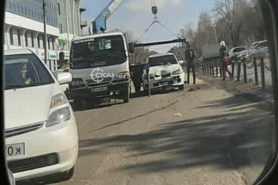 В центре Благовещенска столкнулись три авто (фото) Accidents Seldon News