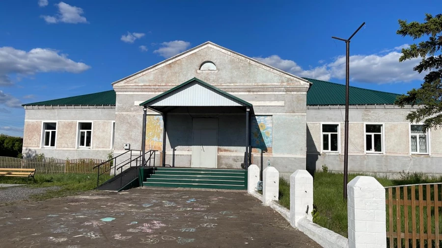 Ремонт в Доме культуры села Кусак. 