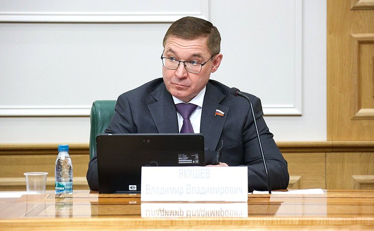 Владимир Якушев