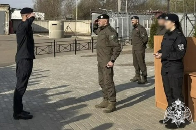 Начальник Управления Росгвардии по Смоленской области поздравил сотрудников СОБР 