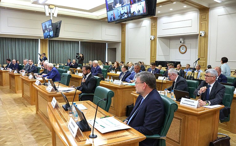 Парламентские слушания Комитета Совета Федерации по аграрно-продовольственной политике и природопользованию «О ходе реализации национального проекта «Экологическое благополучие»»