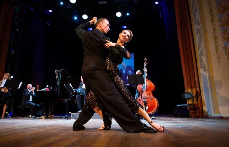 Азы танго в Челябинске можно освоить за одно занятие